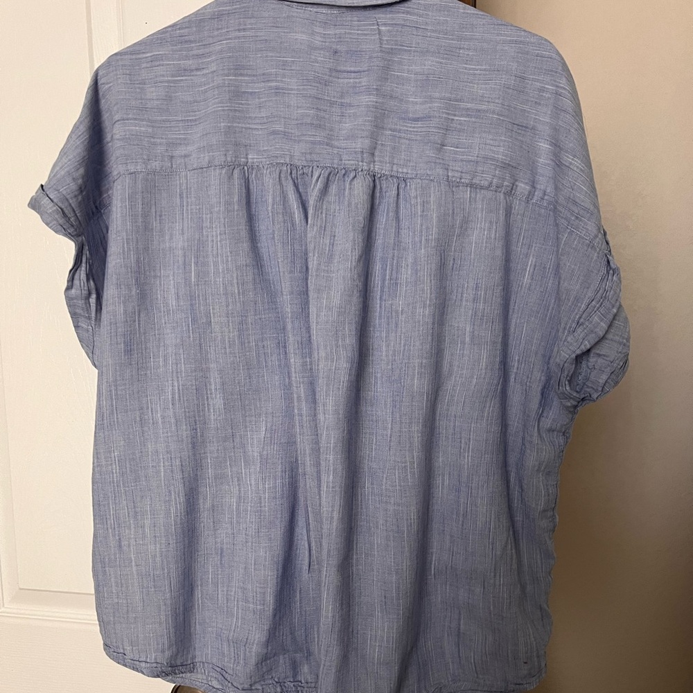 Gap cap sleeve button blouse